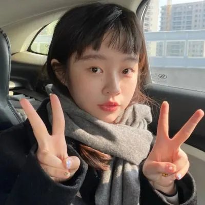 不再托腮遐思