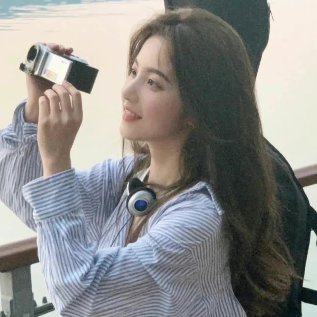 嘲笑的淑女